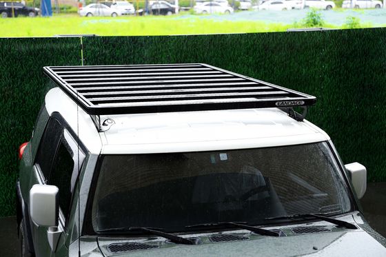 4x4 Παγκόσμια ράβδοι οροφής αυτοκινήτων Ανθεκτικές στα UV Παγκόσμια καλάθι φορτίου Αντί διάβρωσης