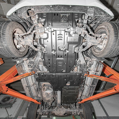 Καλυπτήρια κινητήρα Nissan Navara Πλήρες πλάκες ολίσθησης Υψηλότατο κράμα αλουμινίου Παράδρομο εξαρτήματα