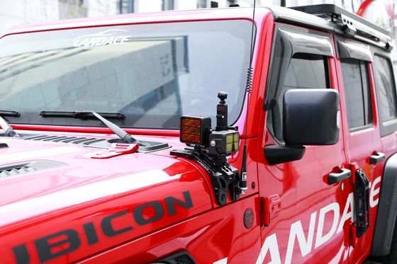 OEM αποδέχεται ένα πυλώνα οδήγησης φωτός στήριγμα για το Jeep JL σκληρή επιφάνεια ανωτισμού