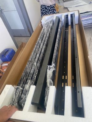 Βελτιώστε τις δυνατότητες του LC200 σας με το εξατομικευμένο εξοπλισμό στέγης.