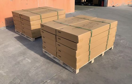 Βελτιώστε τις δυνατότητες του LC200 σας με το εξατομικευμένο εξοπλισμό στέγης.