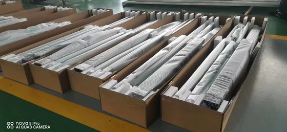 Βελτιώστε τις δυνατότητες του LC200 σας με το εξατομικευμένο εξοπλισμό στέγης.