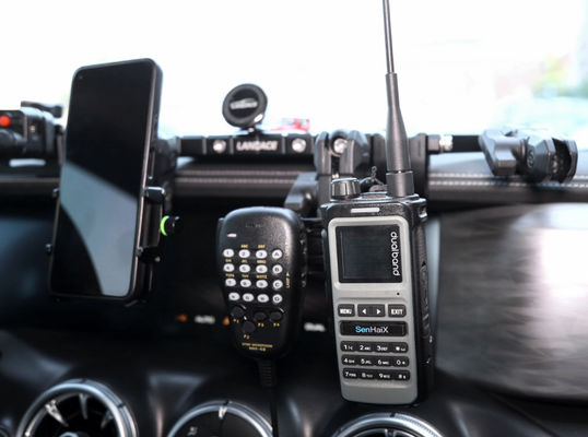 Υψηλής συμβατότητας αυτοκινητοκινητήρα Multi-Function κινητό τηλέφωνο GPS κάλυψης για TANK 300