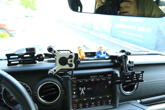 4x4 Συσκευές οχημάτων Αλουμινίου κράμα Κέντρο κονσόλα Κράτη κινητού τηλεφώνου για Jeep