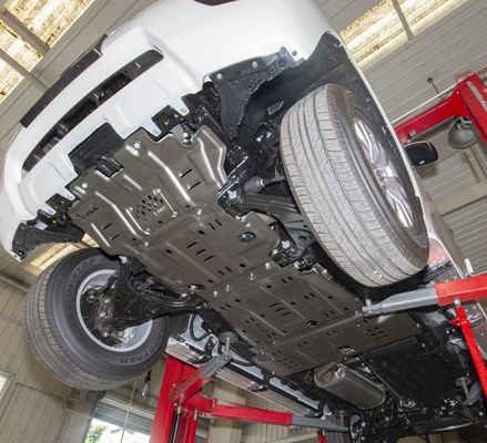 Nissan Patrol Y62 Θάλασσα καυσίμου Σκιτ Πλακέτα Προστάτης κάτω από το σώμα του αυτοκινήτου για οδικές επιδόσεις