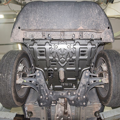 Ενσωματωμένη διαδικασία σφράγισης Πλάκα ολίσθησης για προστατευτική πανοπλία υπό το σώμα Jeep Renegade