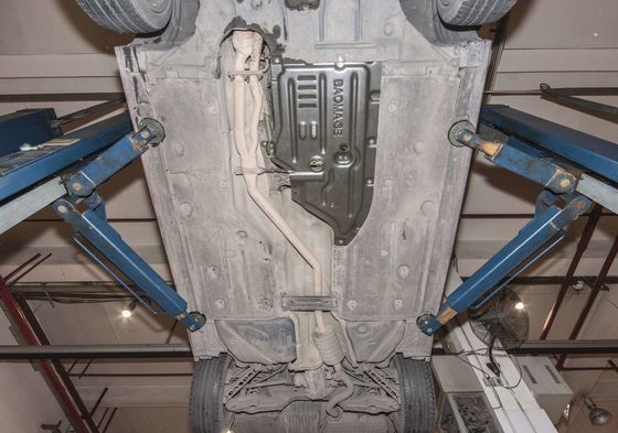 Καθαρισμός με σκόνη BMW Transmission Skid Plate Προστατευτική πλάκα