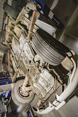 Τόιοτα LC 100 Κίτ προστασίας κάτω από το σώμα με δεξαμενή καυσίμου