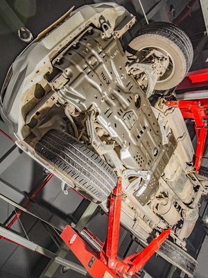 ISUZU MU-X και D-MAX Συσκευάσματα OEM Πλάκα μεταφοράς για μεταφορά μετάδοσης κινητήρα